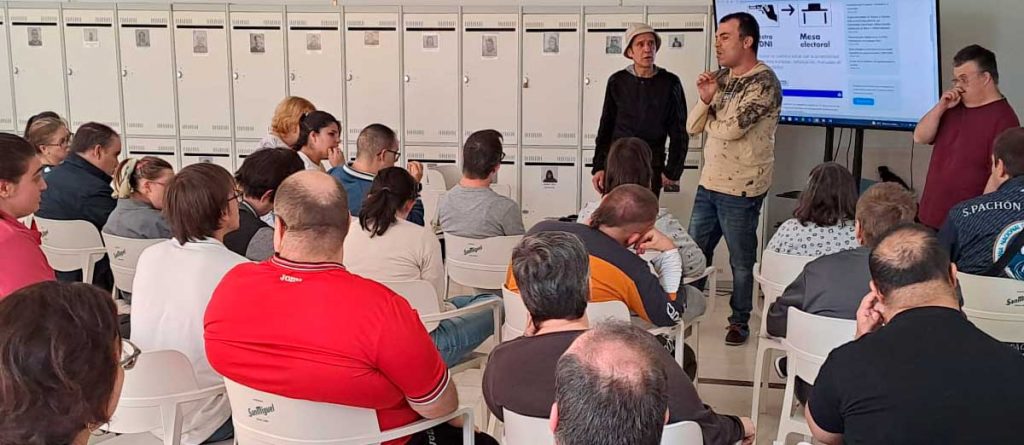 Imagen de una de las sesiones informativas a las elecciones europeas