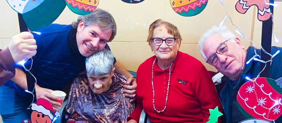 Una familia reunida para la celebración