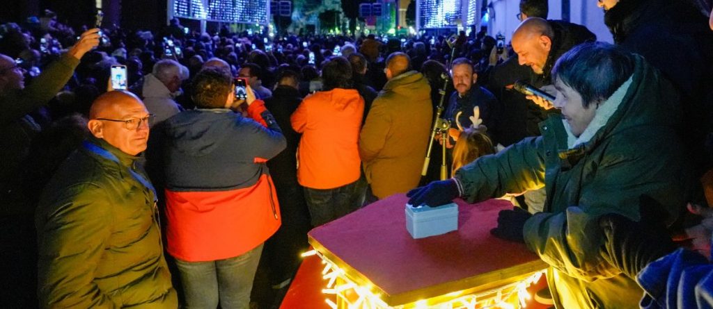 Luisa encendió las luces de navidad de la ciudad de Móstoles