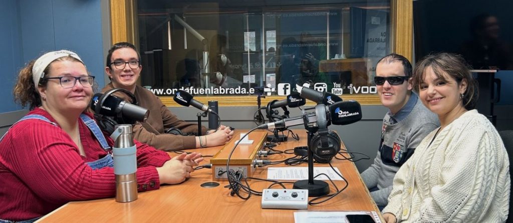Participamos en el prorgrama 'La Lupa'.