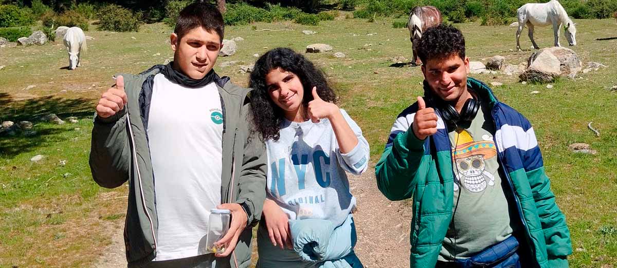 Tres personas en una de las escapadas organizadas.