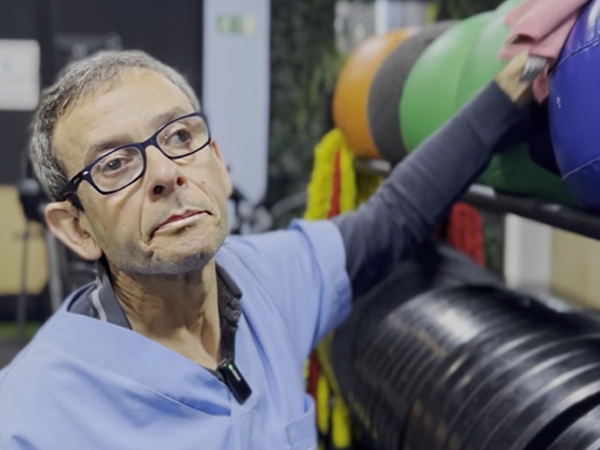 Pedro, trabajando en empresa ordinaria