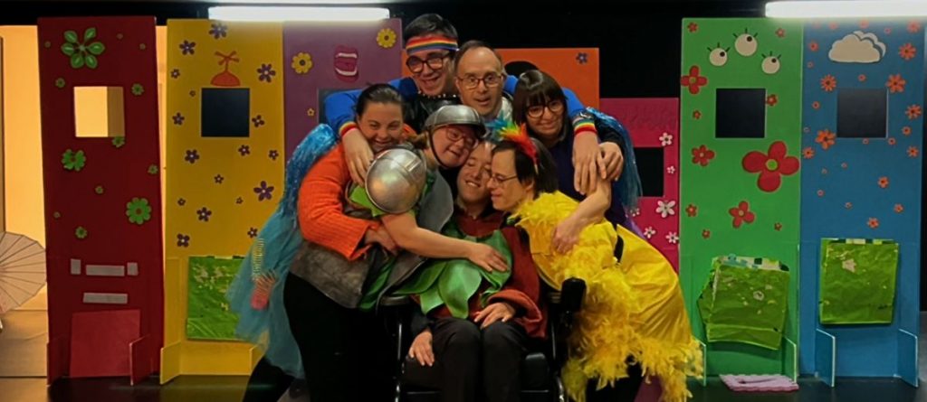 El elenco de Monstruos Diversos